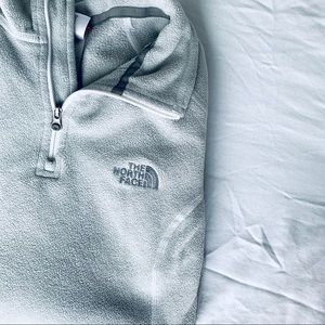 North Face 1/4 zip pullover